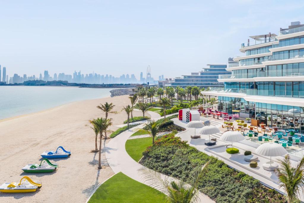 W Dubai - The Palm luxury beachfront resort